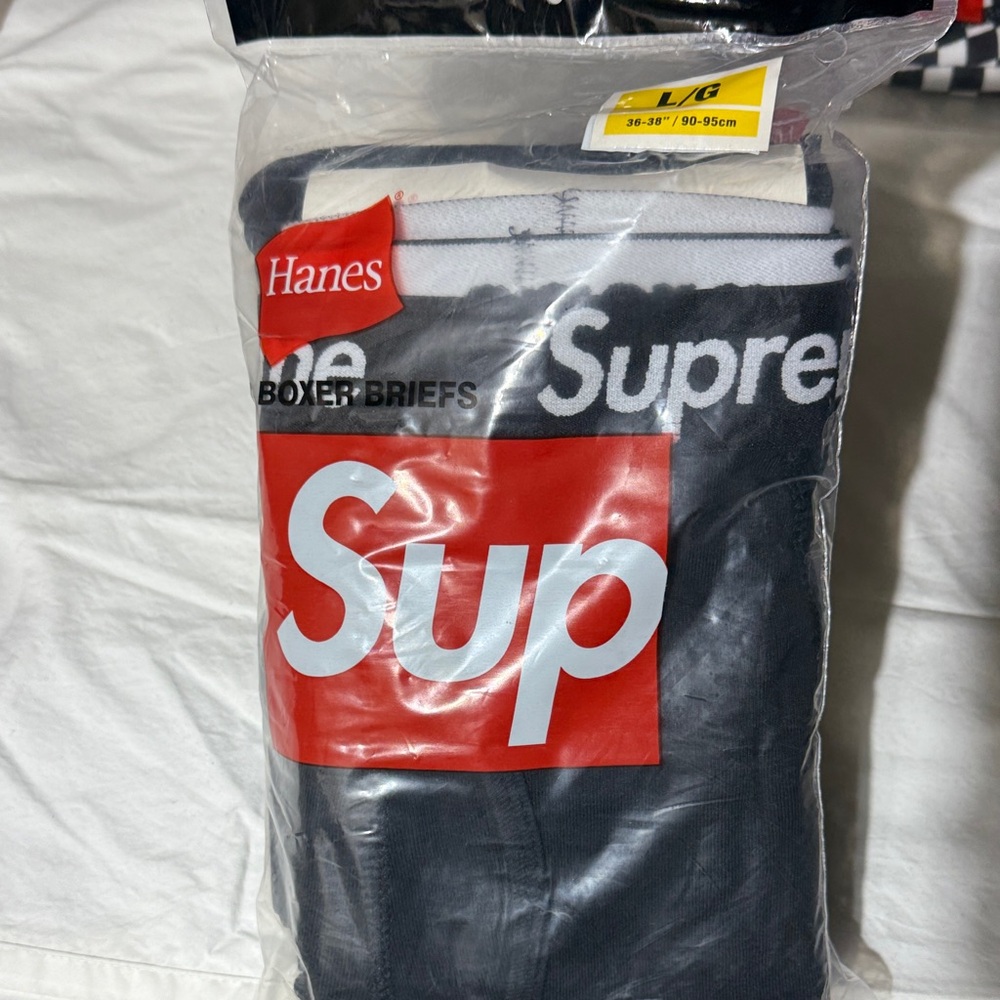 Supreme X Hanes  4-pack Black Boxer Briefs Size L